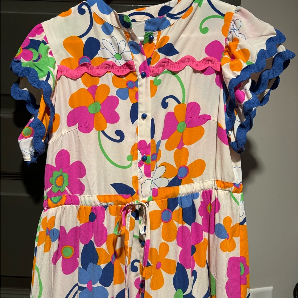 Floral Button-Up Dress with Ruffle Sleeves